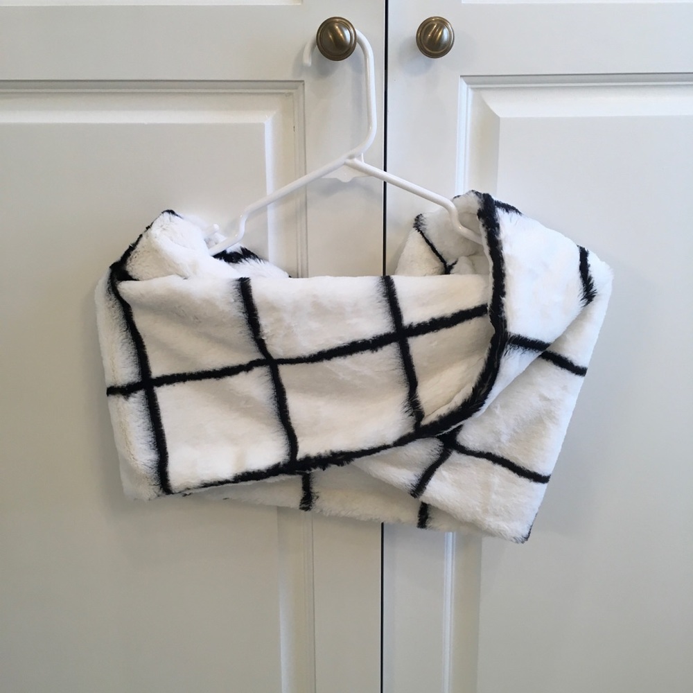 Anthropologie Sleeping on Snow Infinity Scarf